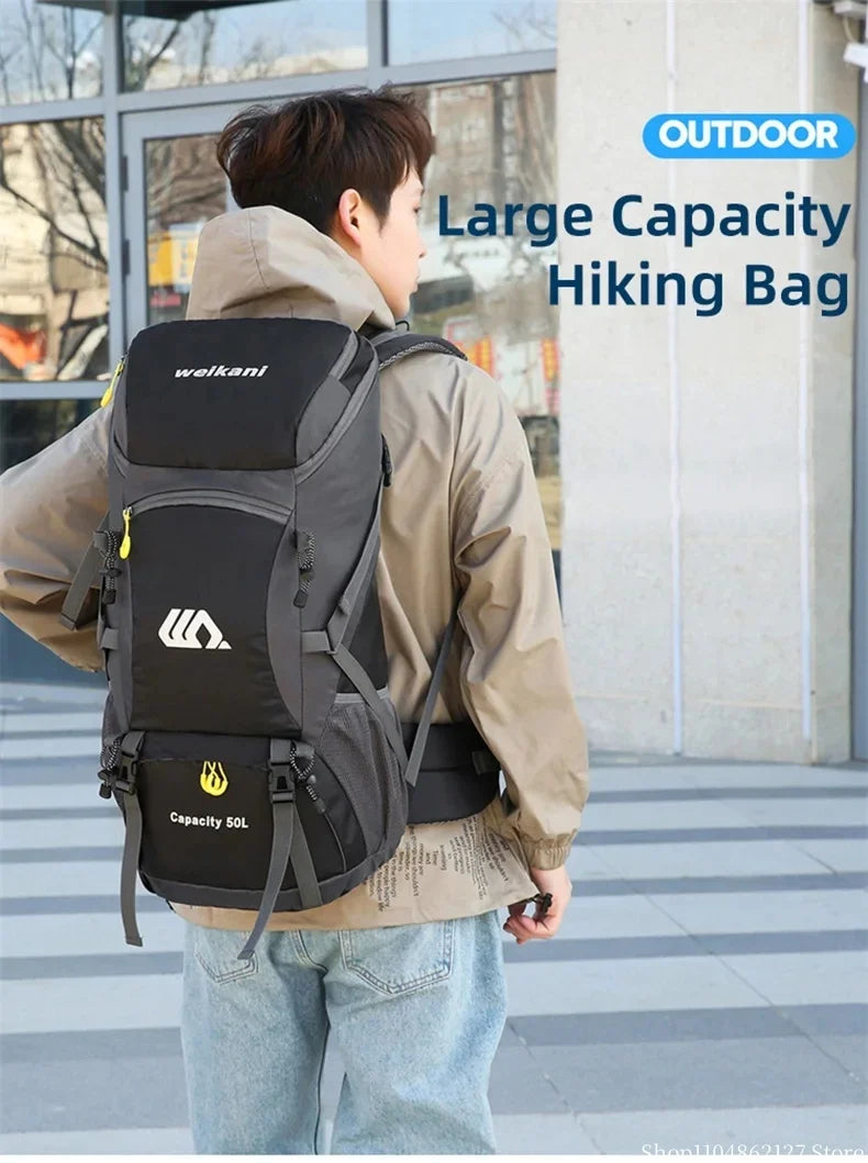 Outdoor hiking backpack of 50L for camping and hiking. Multi-functional large-capacity camping backpack. Comfortable and casual.