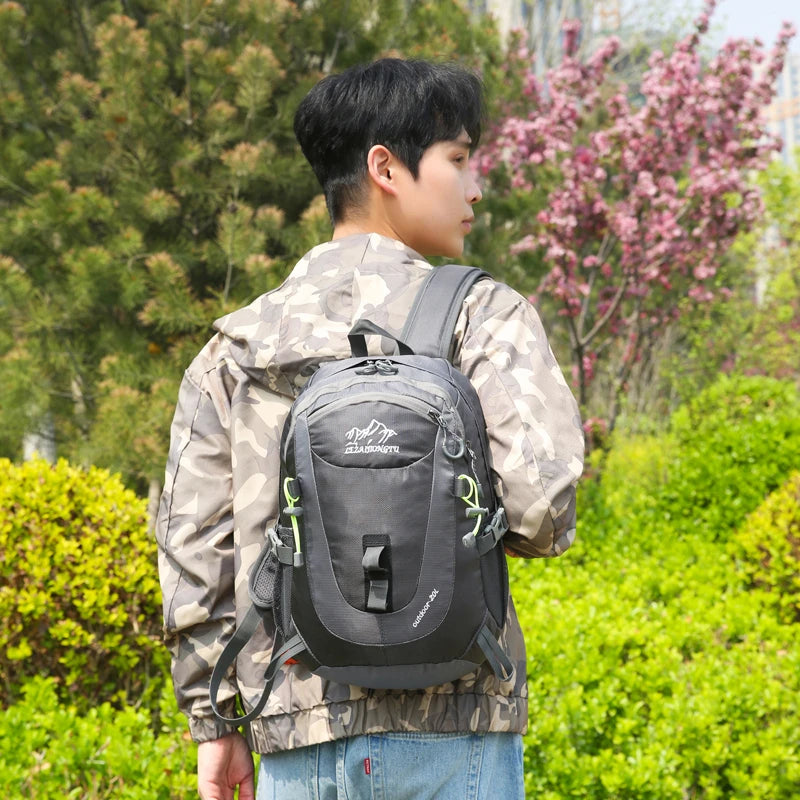 Durable, trendy, small-capacity outdoor backpack suitable for short trips, hiking, cycling, camping, and mountain climbing