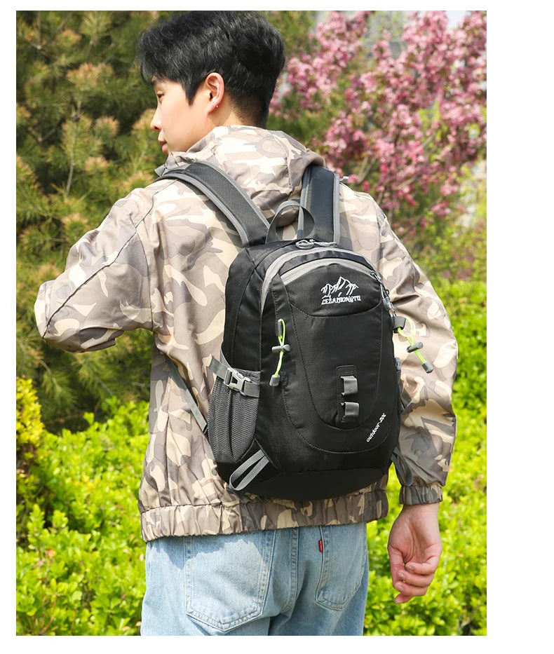 Durable, trendy, small-capacity outdoor backpack suitable for short trips, hiking, cycling, camping, and mountain climbing