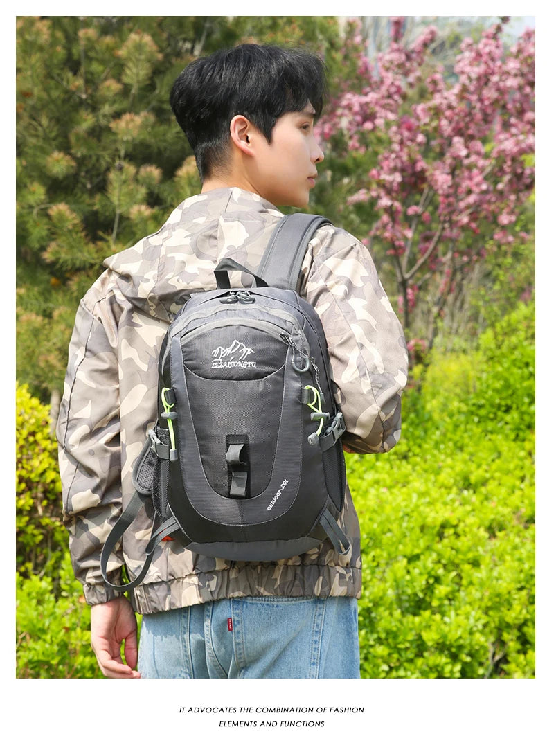 Durable, trendy, small-capacity outdoor backpack suitable for short trips, hiking, cycling, camping, and mountain climbing